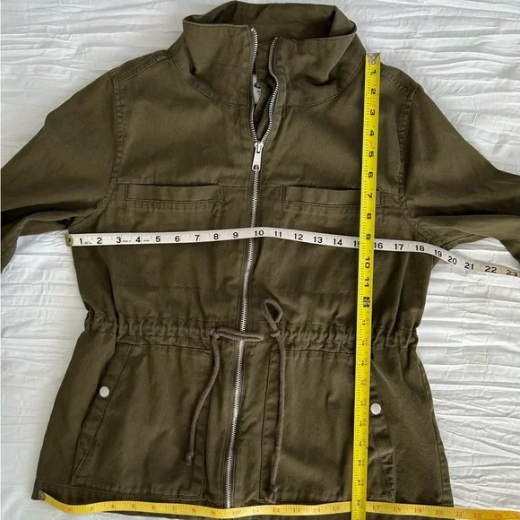 OLD NAVY Women’s Field Utility Jacket Olive Green Mock Collar Drawstring Waist M - Picture 10 of 11